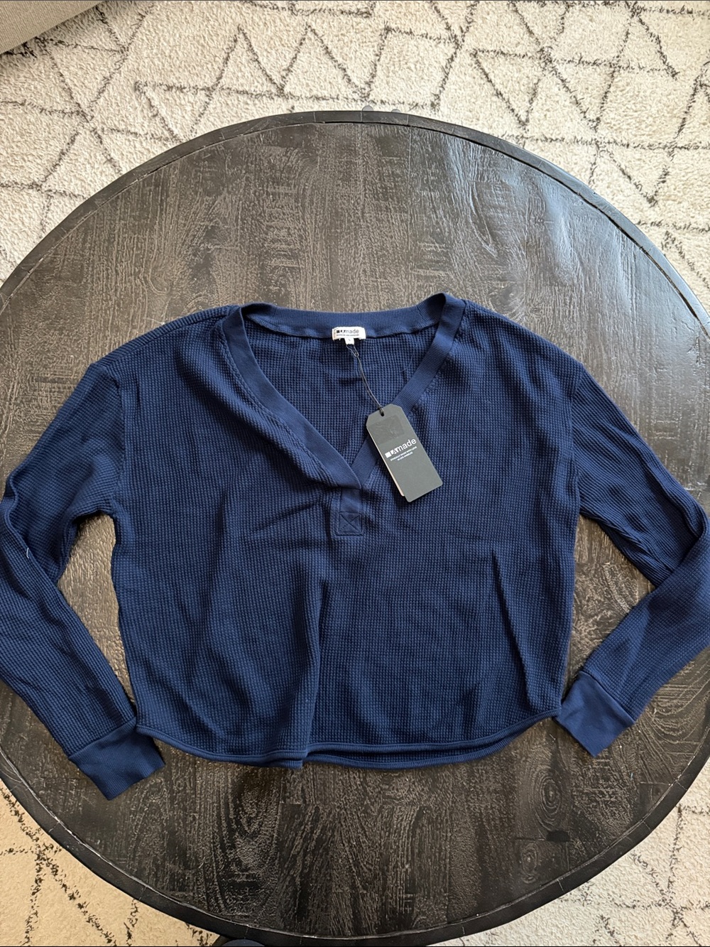 LA made Navy Waffle V-Neck Long Sleeve Top